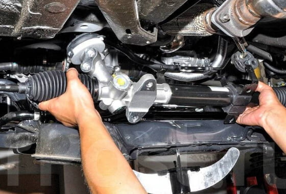 Снятие замена масла и пыльников и установка рейки